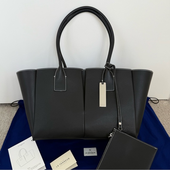 Le Tanneur Brand New Large Elena Bag. Elegant Tote Bag in Grained Leather - Picture 12 of 16